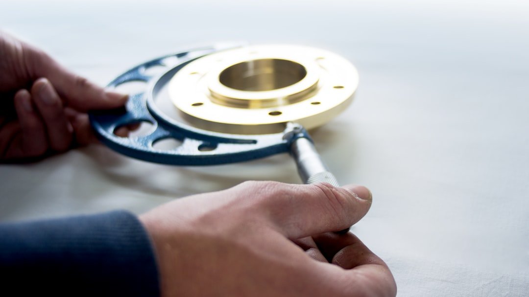 Precision measurement of a metal component
