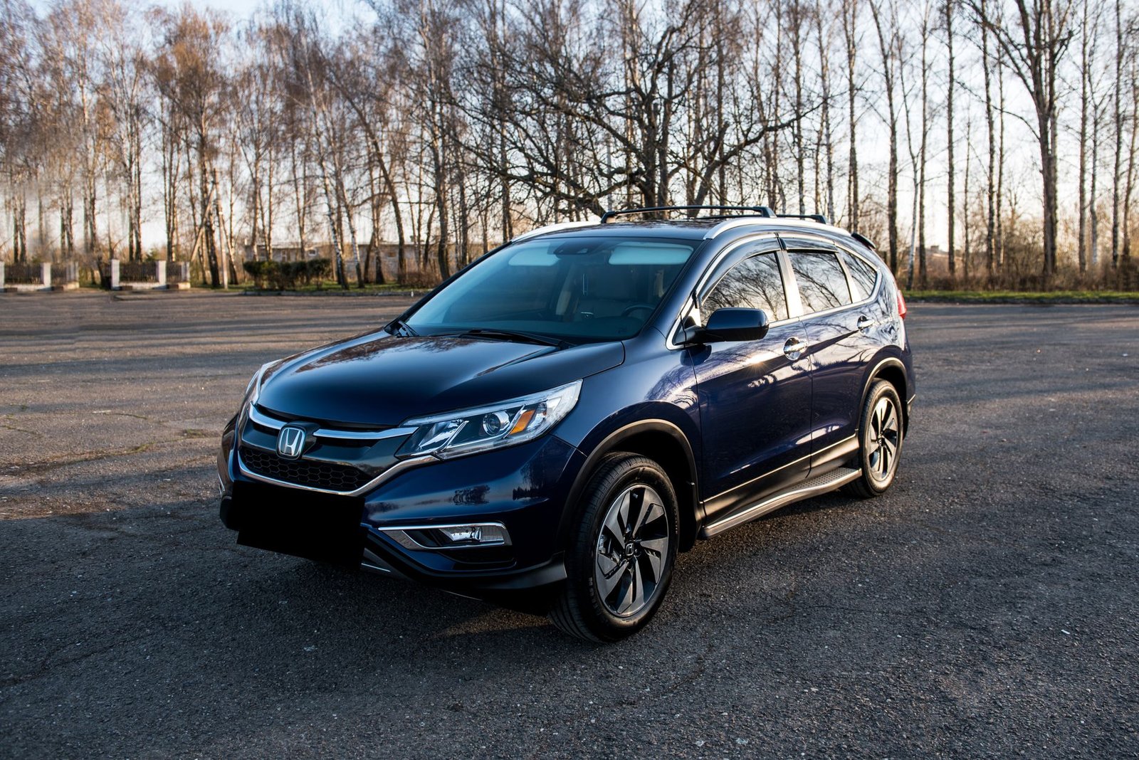 A Honda SUV parked outdoors