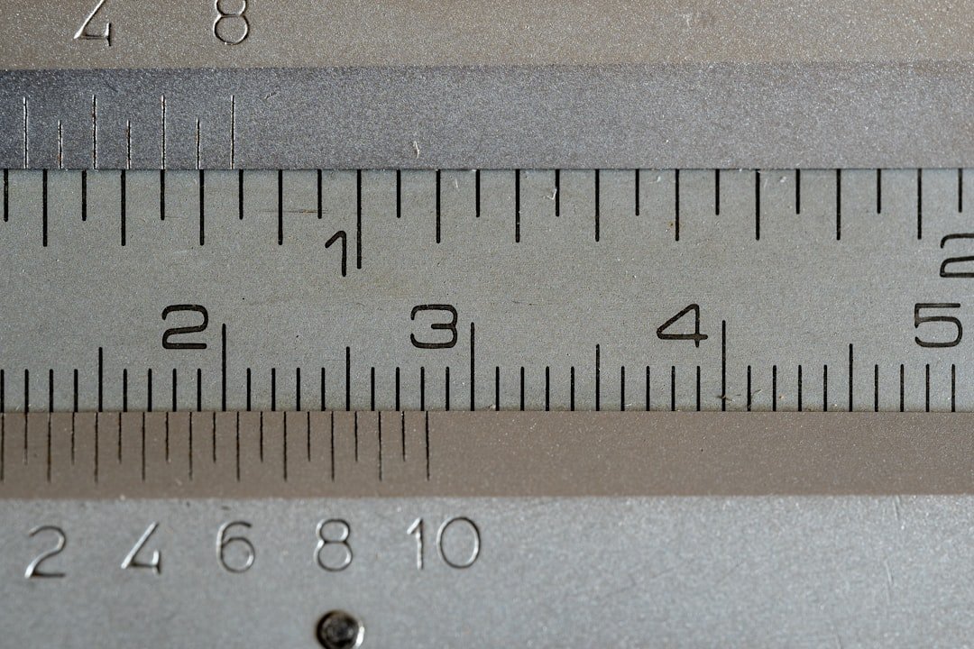 A measuring gauge tool
