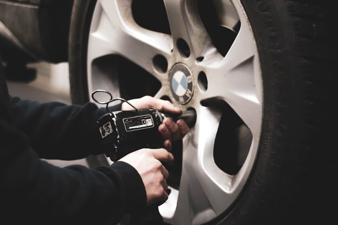 Servicing a vehicle's wheel